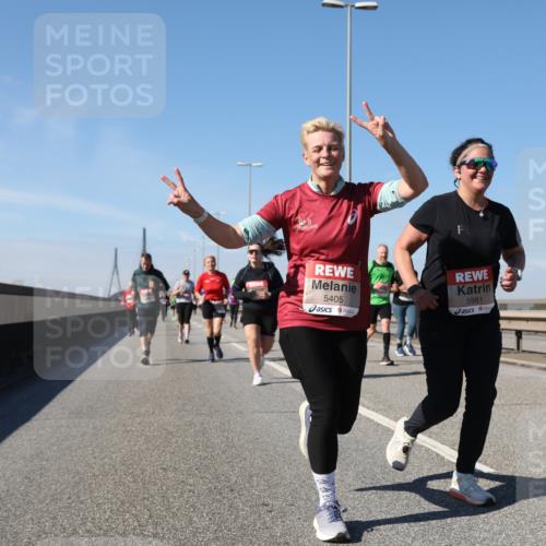 03.10.2025 - Köhlbrandbrückenlauf Yannick Fuchs http://msf.ph/oto/9195747 03.10.2025 12:00:50 Position 3 5405, 5981 meine-sportfotos.de