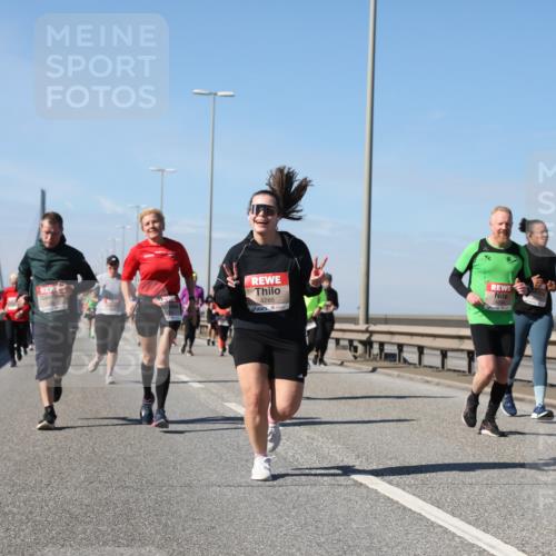 03.10.2025 - Köhlbrandbrückenlauf Yannick Fuchs http://msf.ph/oto/9195750 03.10.2025 12:00:51 Position 3 4285 meine-sportfotos.de
