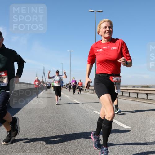 03.10.2025 - Köhlbrandbrückenlauf Yannick Fuchs http://msf.ph/oto/9195763 03.10.2025 12:00:54 Position 3 5481 meine-sportfotos.de