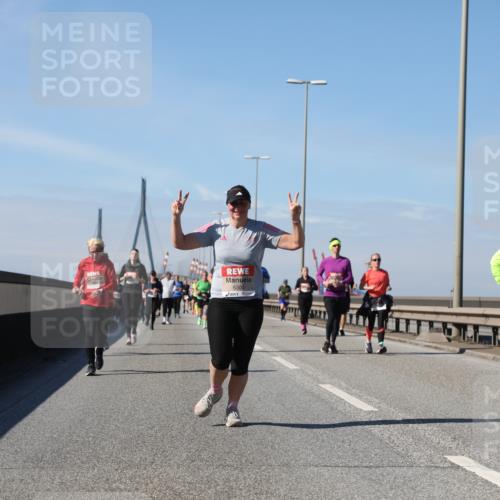 03.10.2025 - Köhlbrandbrückenlauf Yannick Fuchs http://msf.ph/oto/9195764 03.10.2025 12:00:54 Position 3 6300 meine-sportfotos.de