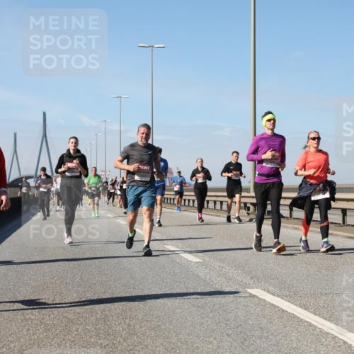 03.10.2025 - Köhlbrandbrückenlauf Yannick Fuchs http://msf.ph/oto/9195780 03.10.2025 12:00:58 Position 3 4887 meine-sportfotos.de