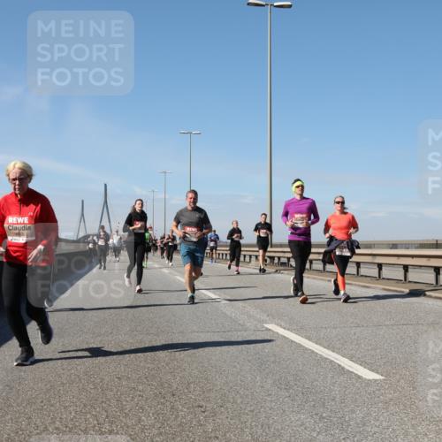 03.10.2025 - Köhlbrandbrückenlauf Yannick Fuchs http://msf.ph/oto/9195782 03.10.2025 12:00:58 Position 3 387 meine-sportfotos.de