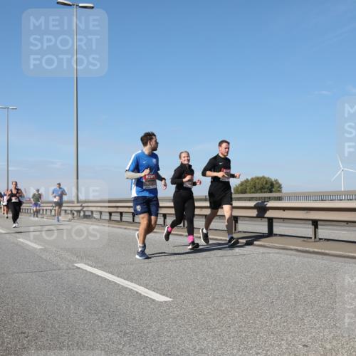 03.10.2025 - Köhlbrandbrückenlauf Yannick Fuchs http://msf.ph/oto/9195796 03.10.2025 12:01:02 Position 3  meine-sportfotos.de