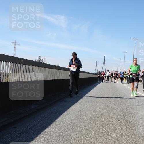 03.10.2025 - Köhlbrandbrückenlauf Yannick Fuchs http://msf.ph/oto/9195803 03.10.2025 12:01:04 Position 3  meine-sportfotos.de
