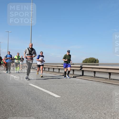 03.10.2025 - Köhlbrandbrückenlauf Yannick Fuchs http://msf.ph/oto/9195821 03.10.2025 12:01:10 Position 3  meine-sportfotos.de