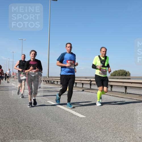 03.10.2025 - Köhlbrandbrückenlauf Yannick Fuchs http://msf.ph/oto/9195833 03.10.2025 12:01:13 Position 3 6733 meine-sportfotos.de