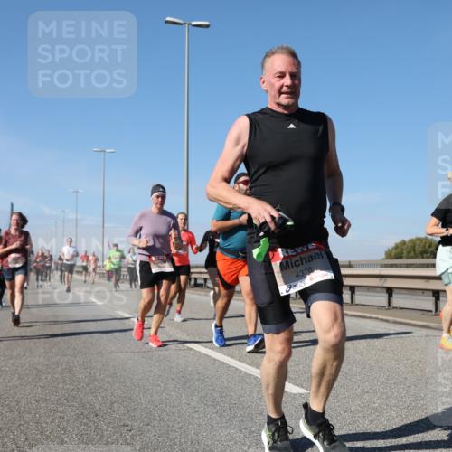 03.10.2025 - Köhlbrandbrückenlauf Yannick Fuchs http://msf.ph/oto/9195840 03.10.2025 12:01:15 Position 3 4376 meine-sportfotos.de