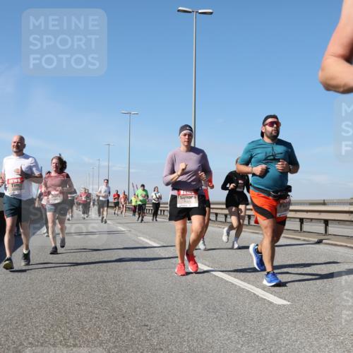 03.10.2025 - Köhlbrandbrückenlauf Yannick Fuchs http://msf.ph/oto/9195842 03.10.2025 12:01:16 Position 3  meine-sportfotos.de