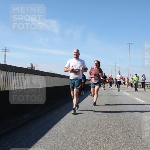 03.10.2025 - Köhlbrandbrückenlauf Yannick Fuchs http://msf.ph/oto/9195843 03.10.2025 12:01:16 Position 3 925 meine-sportfotos.de