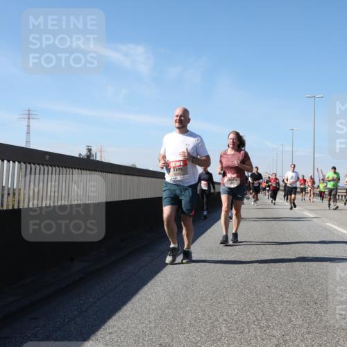 03.10.2025 - Köhlbrandbrückenlauf Yannick Fuchs http://msf.ph/oto/9195844 03.10.2025 12:01:16 Position 3  meine-sportfotos.de