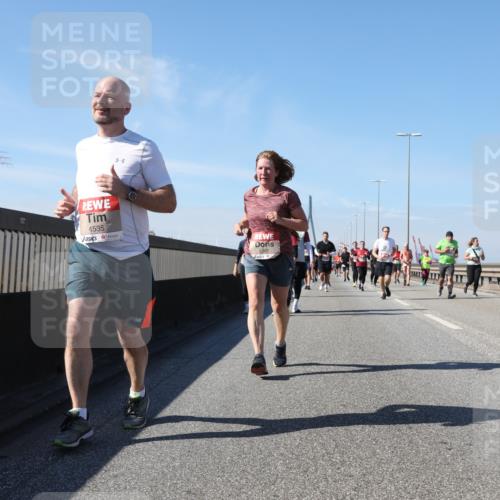 03.10.2025 - Köhlbrandbrückenlauf Yannick Fuchs http://msf.ph/oto/9195848 03.10.2025 12:01:17 Position 3 4535, 5167 meine-sportfotos.de