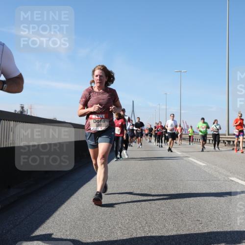03.10.2025 - Köhlbrandbrückenlauf Yannick Fuchs http://msf.ph/oto/9195850 03.10.2025 12:01:17 Position 3 4535, 5167 meine-sportfotos.de