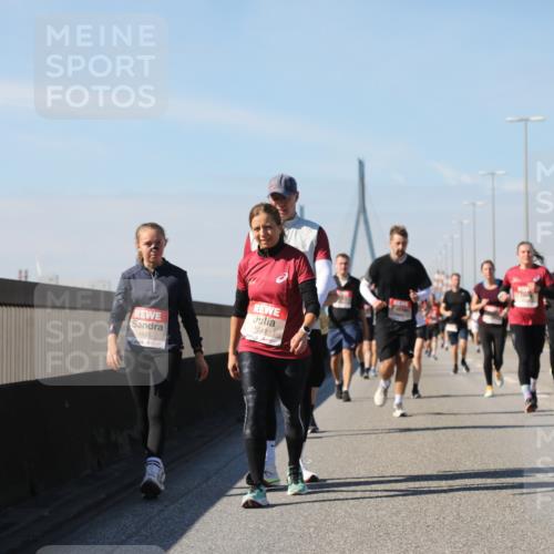 03.10.2025 - Köhlbrandbrückenlauf Yannick Fuchs http://msf.ph/oto/9195855 03.10.2025 12:01:19 Position 3 4465, 5081 meine-sportfotos.de
