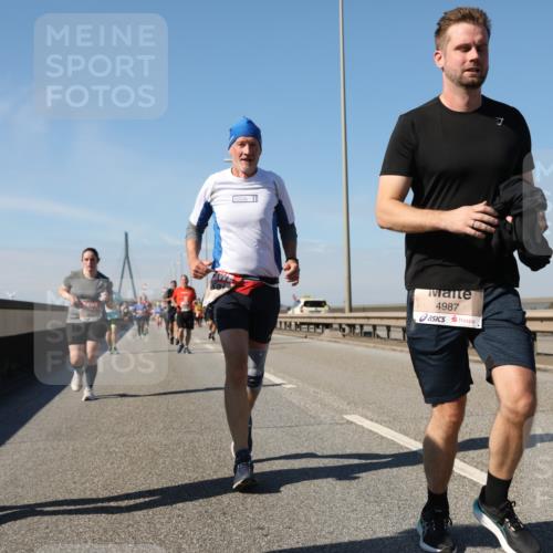 03.10.2025 - Köhlbrandbrückenlauf Yannick Fuchs http://msf.ph/oto/9195901 03.10.2025 12:01:31 Position 3 5725, 9, 4987 meine-sportfotos.de