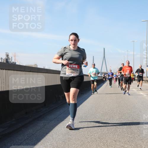 03.10.2025 - Köhlbrandbrückenlauf Yannick Fuchs http://msf.ph/oto/9195905 03.10.2025 12:01:32 Position 3 4934 meine-sportfotos.de
