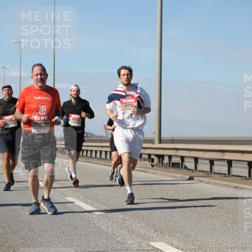 03.10.2025 - Köhlbrandbrückenlauf Yannick Fuchs http://msf.ph/oto/9195910 03.10.2025 12:01:35 Position 3 6602, 4616 meine-sportfotos.de