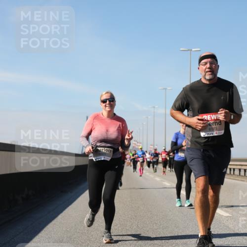 03.10.2025 - Köhlbrandbrückenlauf Yannick Fuchs http://msf.ph/oto/9195920 03.10.2025 12:01:38 Position 3 6663, 6173 meine-sportfotos.de