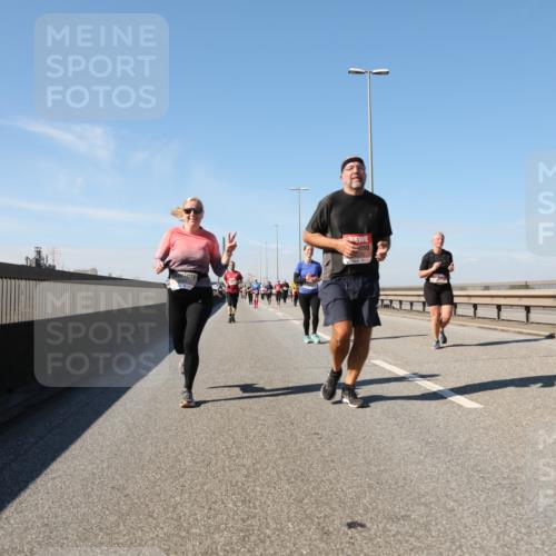 03.10.2025 - Köhlbrandbrückenlauf Yannick Fuchs http://msf.ph/oto/9195923 03.10.2025 12:01:39 Position 3  meine-sportfotos.de