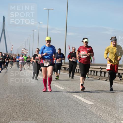 03.10.2025 - Köhlbrandbrückenlauf Yannick Fuchs http://msf.ph/oto/9195939 03.10.2025 12:01:46 Position 3 5712, 5125 meine-sportfotos.de