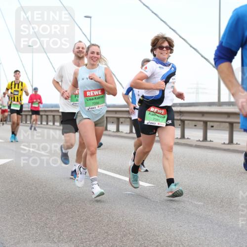 03.10.2025 - Köhlbrandbrückenlauf Lena Gebhardt http://msf.ph/oto/9196086 03.10.2025 15:24:58 Position 1 181, 7056, 7085, 7302 meine-sportfotos.de