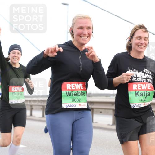 03.10.2025 - Köhlbrandbrückenlauf Lena Gebhardt http://msf.ph/oto/9196525 03.10.2025 15:26:55 Position 1 7648, 8882, 21, 0975, 7498 meine-sportfotos.de