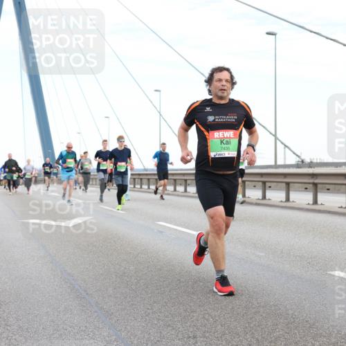 03.10.2025 - Köhlbrandbrückenlauf Lena Gebhardt http://msf.ph/oto/9196670 03.10.2025 15:28:12 Position 1 2010, 7435 meine-sportfotos.de