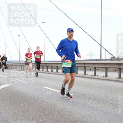 03.10.2025 - Köhlbrandbrückenlauf Lena Gebhardt http://msf.ph/oto/9196718 03.10.2025 15:28:23 Position 1 7626 meine-sportfotos.de