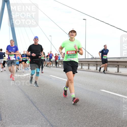 03.10.2025 - Köhlbrandbrückenlauf Lena Gebhardt http://msf.ph/oto/9197432 03.10.2025 15:31:17 Position 1 9614 meine-sportfotos.de