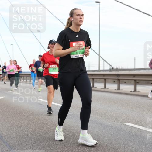 03.10.2025 - Köhlbrandbrückenlauf Lena Gebhardt http://msf.ph/oto/9198388 03.10.2025 15:34:29 Position 1 9639, 8731 meine-sportfotos.de