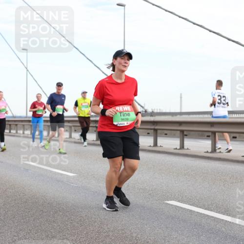 03.10.2025 - Köhlbrandbrückenlauf Lena Gebhardt http://msf.ph/oto/9198391 03.10.2025 15:34:30 Position 1 9639, 33 meine-sportfotos.de