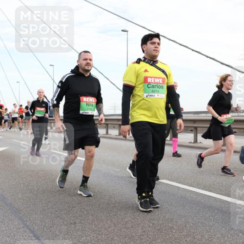 03.10.2025 - Köhlbrandbrückenlauf Lena Gebhardt http://msf.ph/oto/9198526 03.10.2025 15:34:58 Position 1 7752, 8274 meine-sportfotos.de