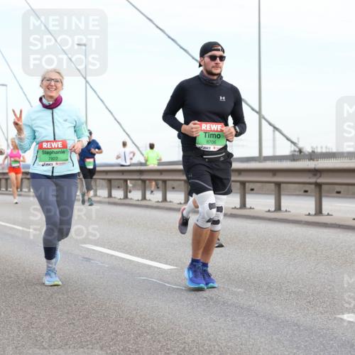 03.10.2025 - Köhlbrandbrückenlauf Lena Gebhardt http://msf.ph/oto/9198825 03.10.2025 15:36:03 Position 1 7922, 8706 meine-sportfotos.de