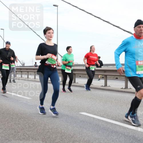 03.10.2025 - Köhlbrandbrückenlauf Lena Gebhardt http://msf.ph/oto/9198870 03.10.2025 15:36:13 Position 1 9644 meine-sportfotos.de