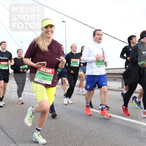 03.10.2025 - Köhlbrandbrückenlauf Lena Gebhardt http://msf.ph/oto/9198976 03.10.2025 15:36:43 Position 1 96, 25, 903, 7351, 8270 meine-sportfotos.de