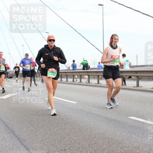 03.10.2025 - Köhlbrandbrückenlauf Lena Gebhardt http://msf.ph/oto/9199432 03.10.2025 15:38:42 Position 1 848, 9712 meine-sportfotos.de