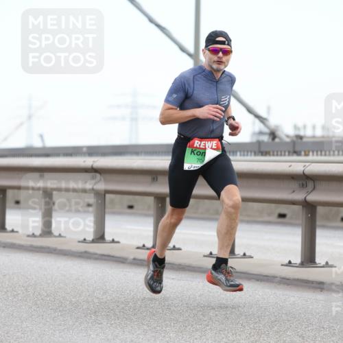 03.10.2025 - Köhlbrandbrückenlauf Lena Gebhardt http://msf.ph/oto/9199728 03.10.2025 15:18:49 Position 1 704 meine-sportfotos.de