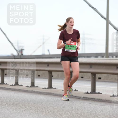03.10.2025 - Köhlbrandbrückenlauf Lena Gebhardt http://msf.ph/oto/9199959 03.10.2025 15:20:49 Position 1 7051 meine-sportfotos.de