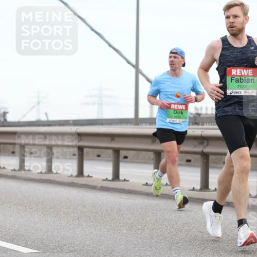 03.10.2025 - Köhlbrandbrückenlauf Lena Gebhardt http://msf.ph/oto/9200015 03.10.2025 15:21:04 Position 1 8942, 7131 meine-sportfotos.de
