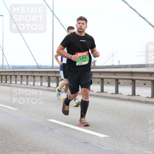 03.10.2025 - Köhlbrandbrückenlauf Lena Gebhardt http://msf.ph/oto/9200474 03.10.2025 15:23:23 Position 1 7780, 9595 meine-sportfotos.de