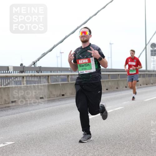 03.10.2025 - Köhlbrandbrückenlauf Lena Gebhardt http://msf.ph/oto/9200648 03.10.2025 15:40:55 Position 2 8769 meine-sportfotos.de