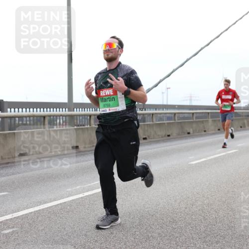 03.10.2025 - Köhlbrandbrückenlauf Lena Gebhardt http://msf.ph/oto/9200651 03.10.2025 15:40:55 Position 2 8769 meine-sportfotos.de