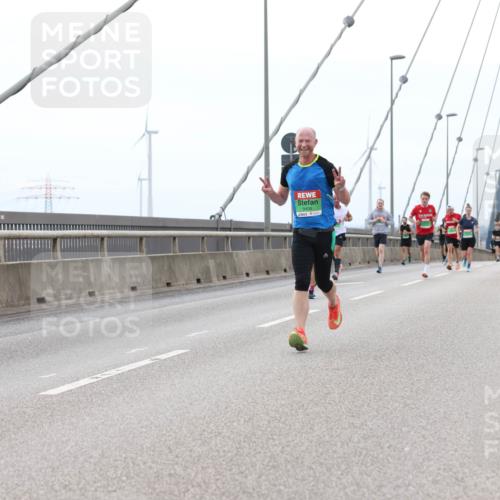 03.10.2025 - Köhlbrandbrückenlauf Lena Gebhardt http://msf.ph/oto/9200705 03.10.2025 15:41:17 Position 2  meine-sportfotos.de