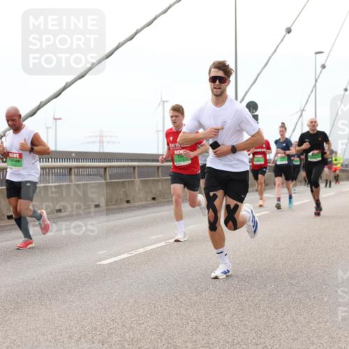 03.10.2025 - Köhlbrandbrückenlauf Lena Gebhardt http://msf.ph/oto/9200717 03.10.2025 15:41:23 Position 2  meine-sportfotos.de
