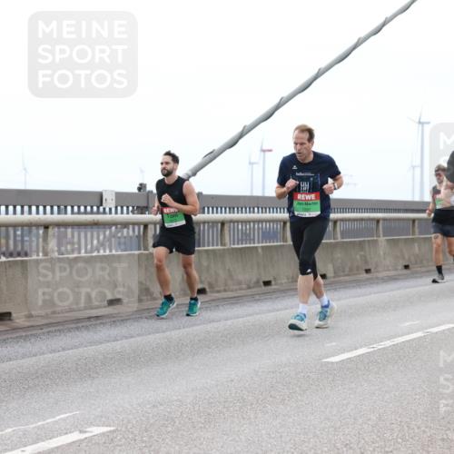 03.10.2025 - Köhlbrandbrückenlauf Lena Gebhardt http://msf.ph/oto/9200741 03.10.2025 15:41:30 Position 2 91, 7297, 901 meine-sportfotos.de