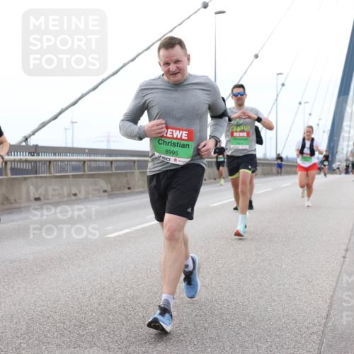 03.10.2025 - Köhlbrandbrückenlauf Lena Gebhardt http://msf.ph/oto/9200762 03.10.2025 15:41:38 Position 2 7160, 8995 meine-sportfotos.de