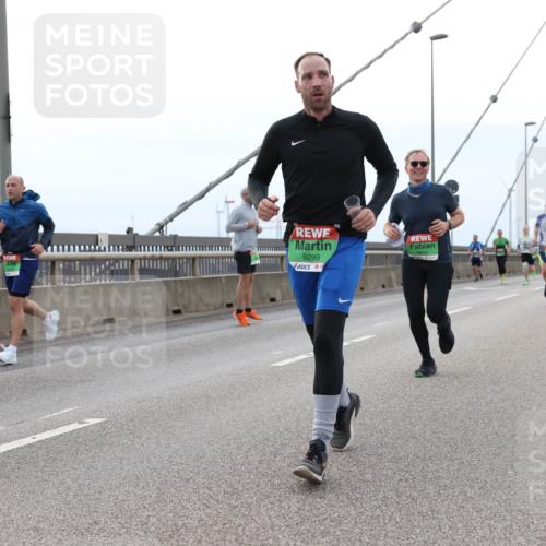03.10.2025 - Köhlbrandbrückenlauf Lena Gebhardt http://msf.ph/oto/9200818 03.10.2025 15:41:57 Position 2 9299 meine-sportfotos.de
