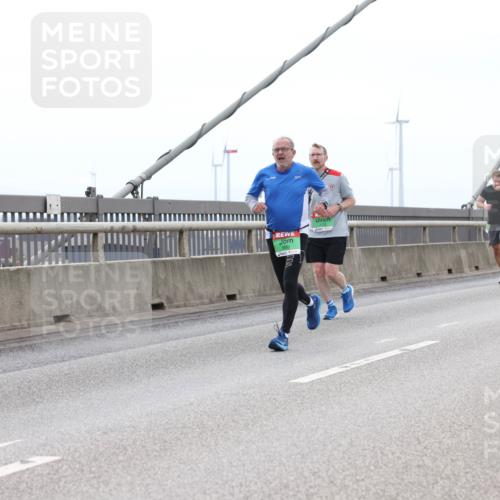 03.10.2025 - Köhlbrandbrückenlauf Lena Gebhardt http://msf.ph/oto/9200903 03.10.2025 15:42:27 Position 2 91 meine-sportfotos.de