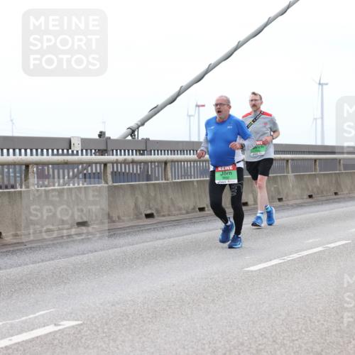 03.10.2025 - Köhlbrandbrückenlauf Lena Gebhardt http://msf.ph/oto/9200906 03.10.2025 15:42:27 Position 2 91, 9592 meine-sportfotos.de