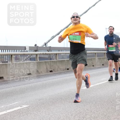 03.10.2025 - Köhlbrandbrückenlauf Lena Gebhardt http://msf.ph/oto/9200937 03.10.2025 15:42:36 Position 2 9730, 7513 meine-sportfotos.de