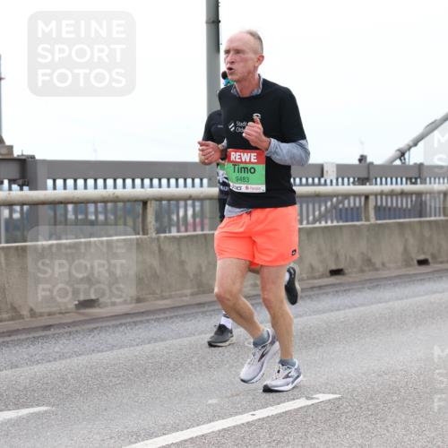 03.10.2025 - Köhlbrandbrückenlauf Lena Gebhardt http://msf.ph/oto/9201042 03.10.2025 15:43:09 Position 2 9483 meine-sportfotos.de